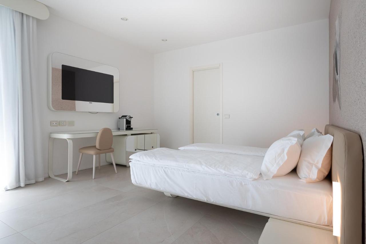 Unico Hotel Каорле Екстер'єр фото
