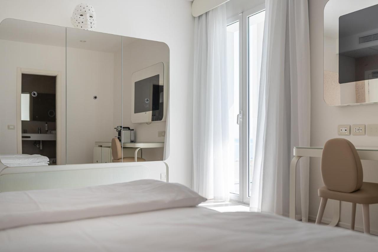 Unico Hotel Каорле Екстер'єр фото
